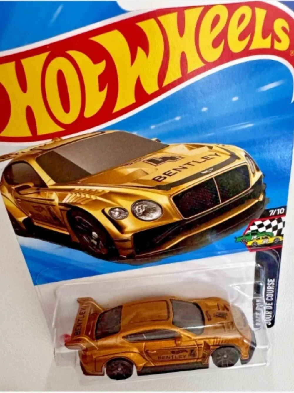 Hot Wheels 2018 Bentley Continental GT3 Gold Race Day 7/10 162/250 New Sealed